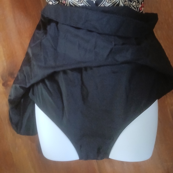 Candie's Red and Black Ombré One Piece Swimsuit - Picture 7 of 8